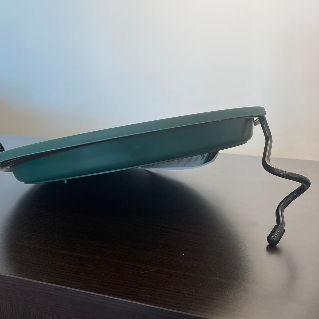 Round Coil Arm with Bird Bath