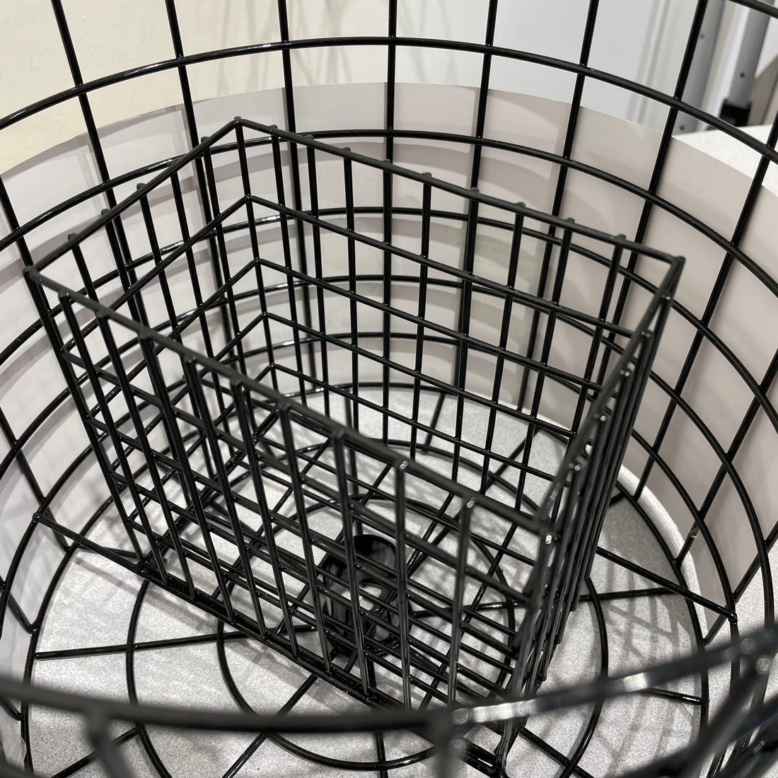 Pole Mountable Caged Suet Basket